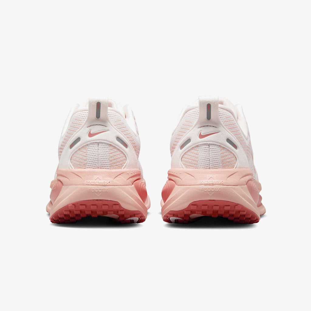 Wmns Nike Vomero 18 'Light Soft Pink'