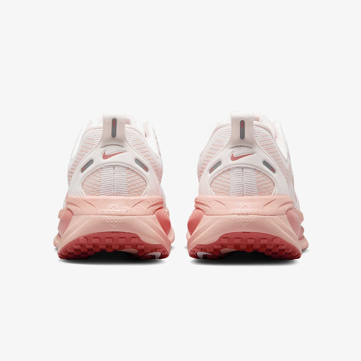 Wmns Nike Vomero 18 'Light Soft Pink'