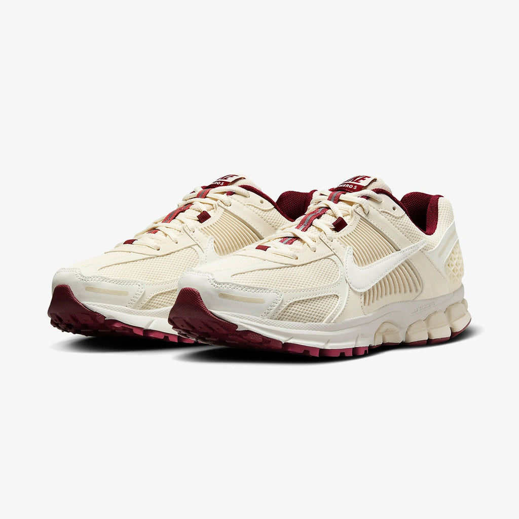 Wmns Nike Air Zoom Vomero 5 ‘Valentine’s Day’
