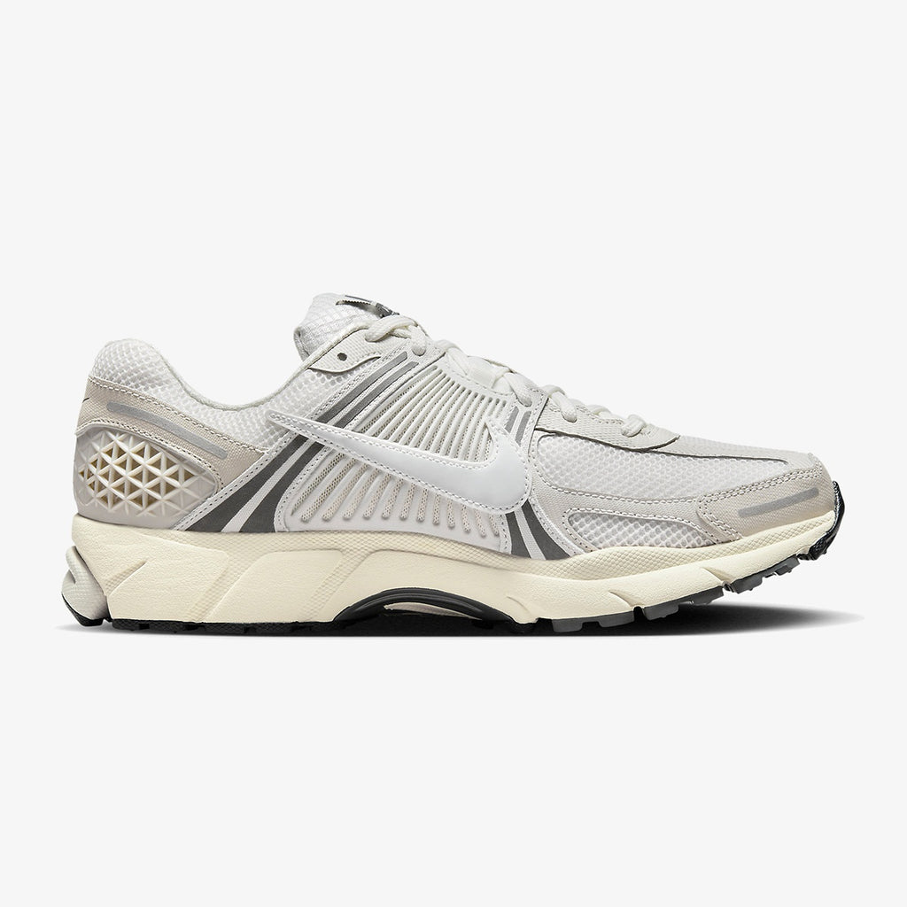Nike Air Zoom Vomero 5 ‘Platinum Tint’