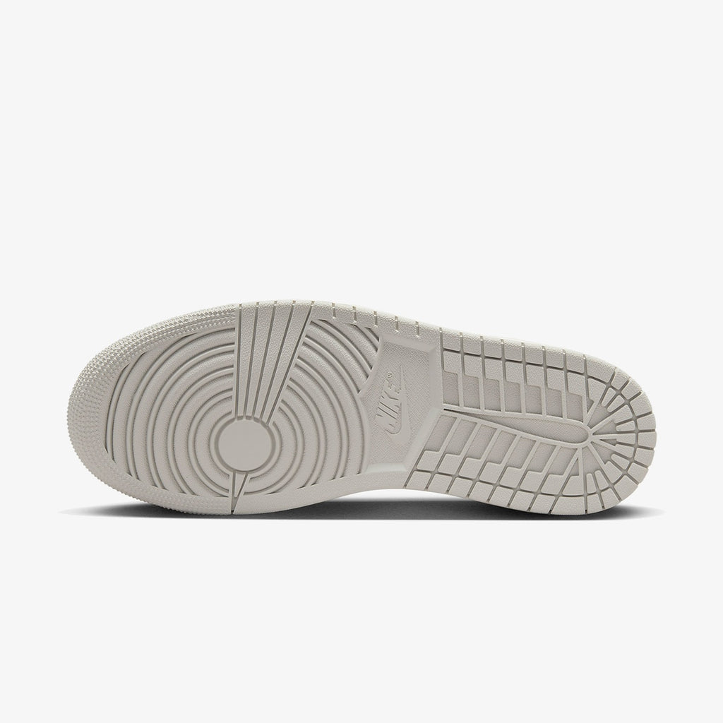 Air Jordan 1 Retro Low OG ‘Black Cement’