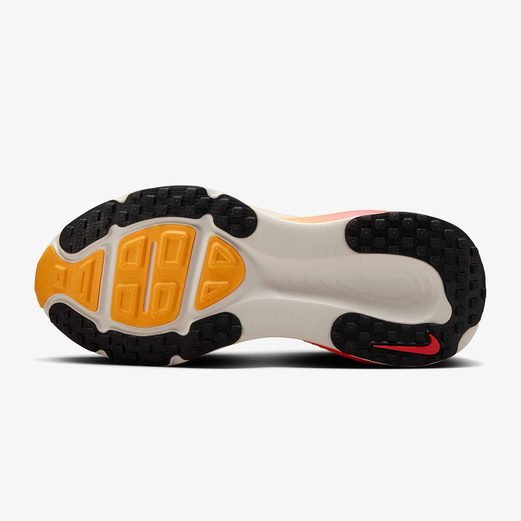 Wmns Nike Vomero 18 ‘Sail Bright Crimson’