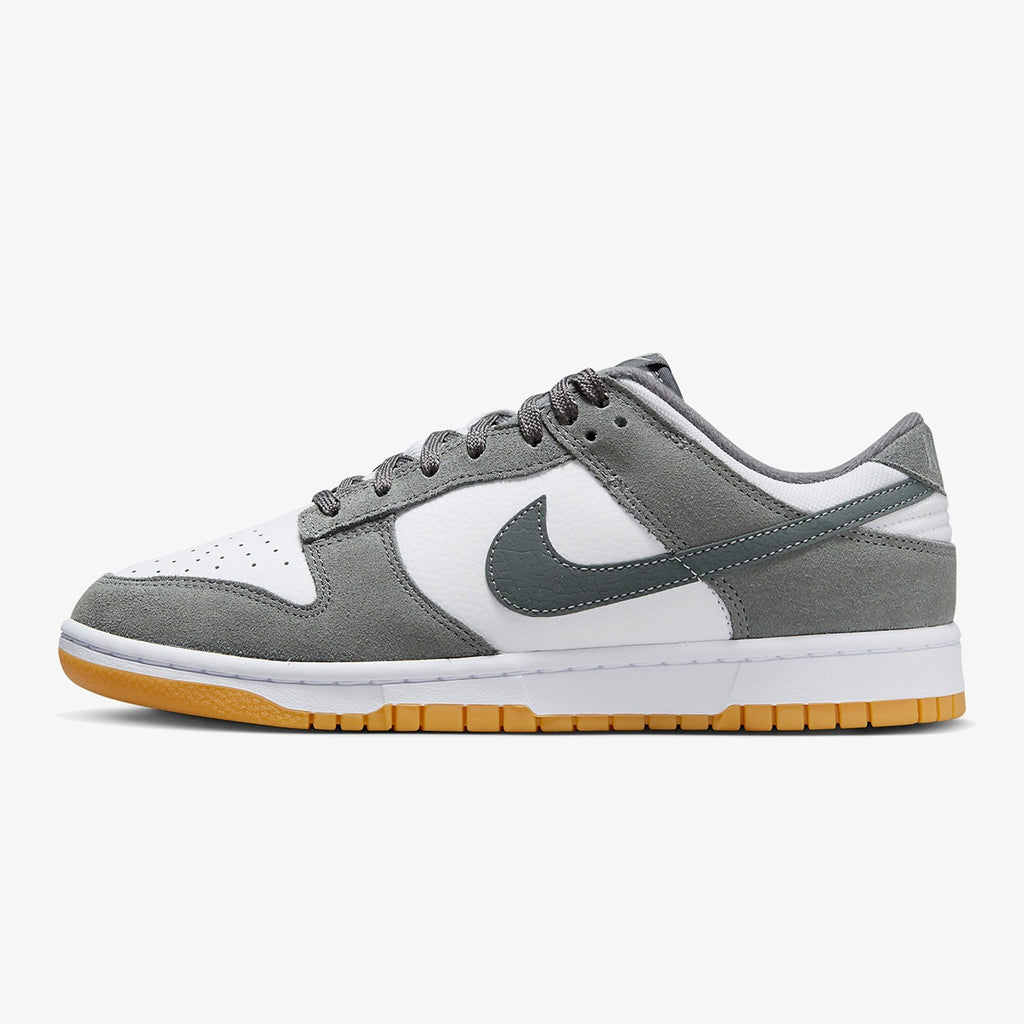 Nike Dunk Low ‘Smoke Grey Gum’