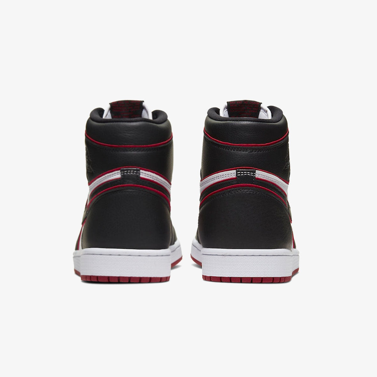 Air Jordan 1 Retro High OG ‘Bloodline’
