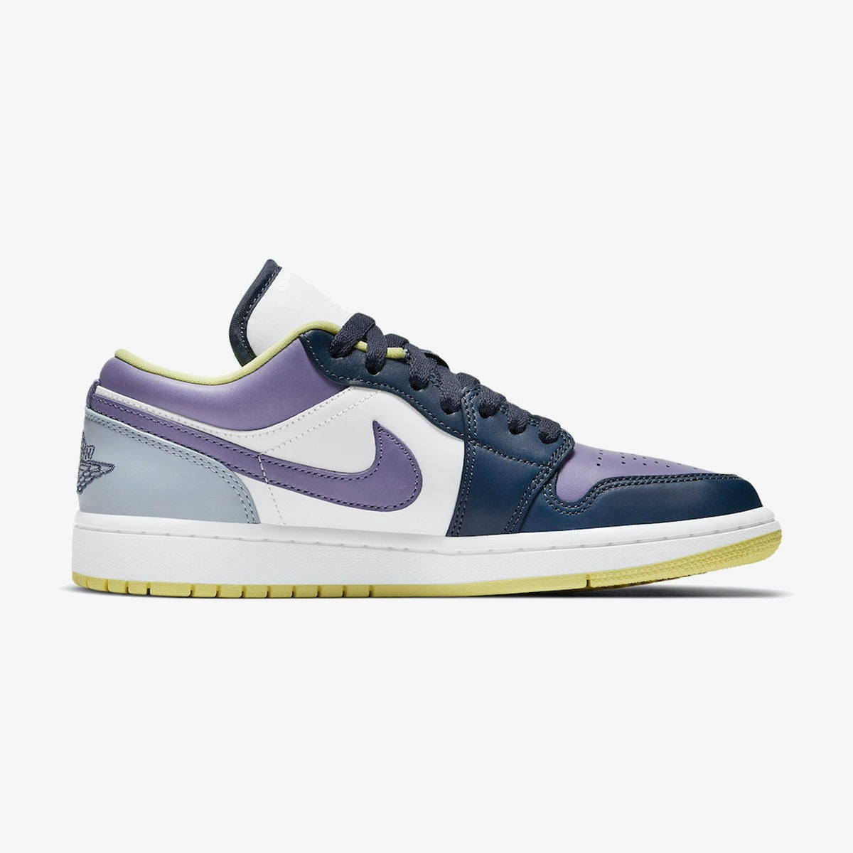 Wmns Air Jordan 1 Low SE ‘Mismatched – Purple Magenta’