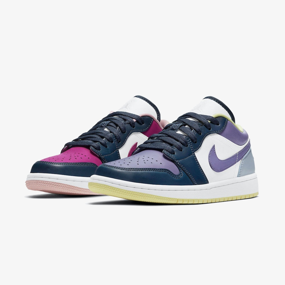 Wmns Air Jordan 1 Low SE ‘Mismatched – Purple Magenta’