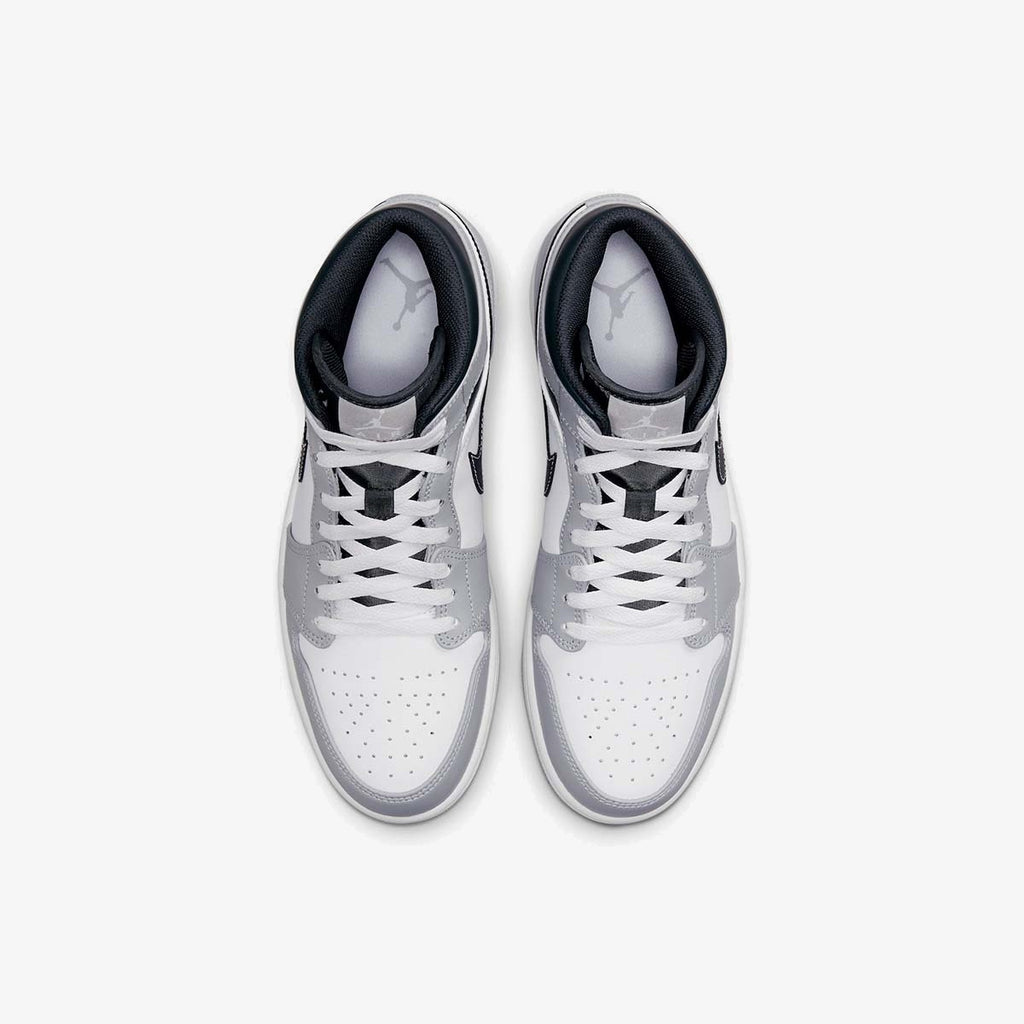 Air Jordan 1 Mid ‘Light Smoke Grey’