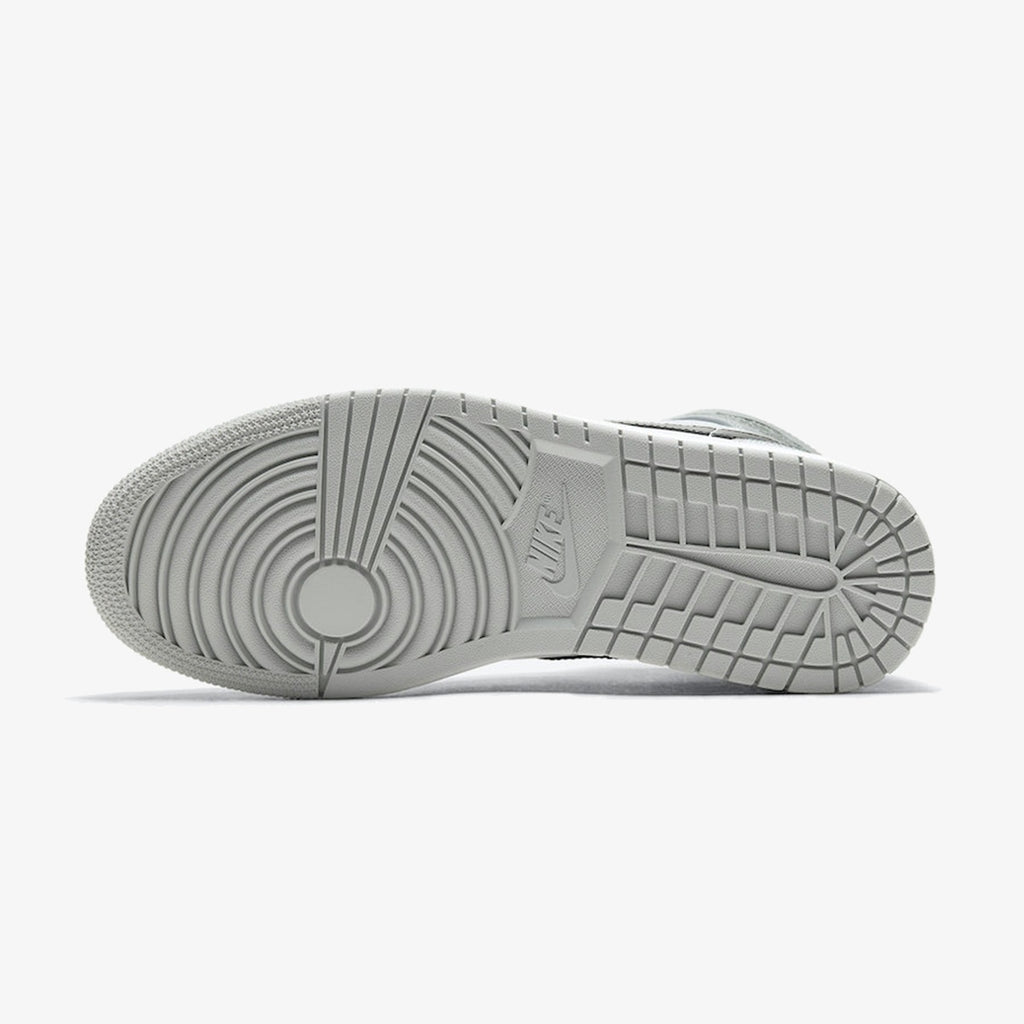 Air Jordan 1 Mid ‘Smoke Grey’