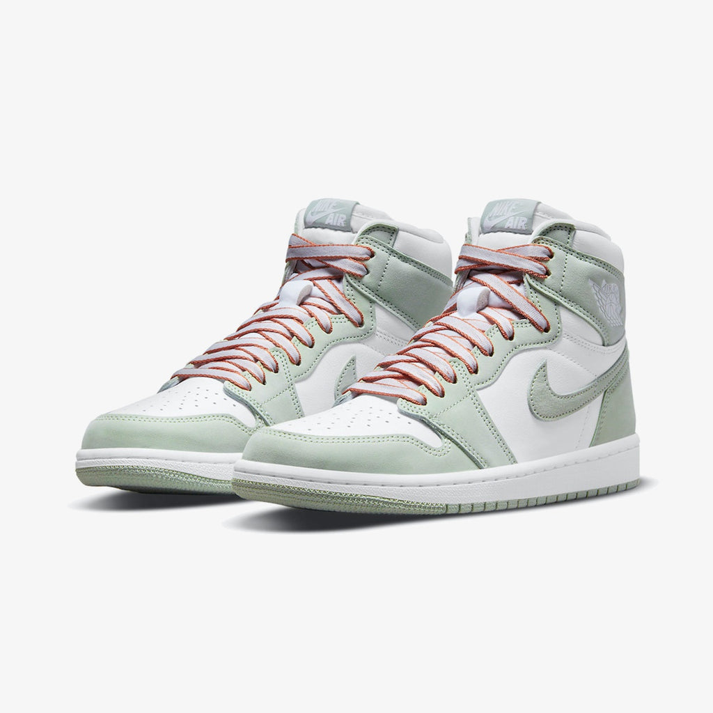 Wmns Air Jordan 1 Retro High OG ‘Seafoam’