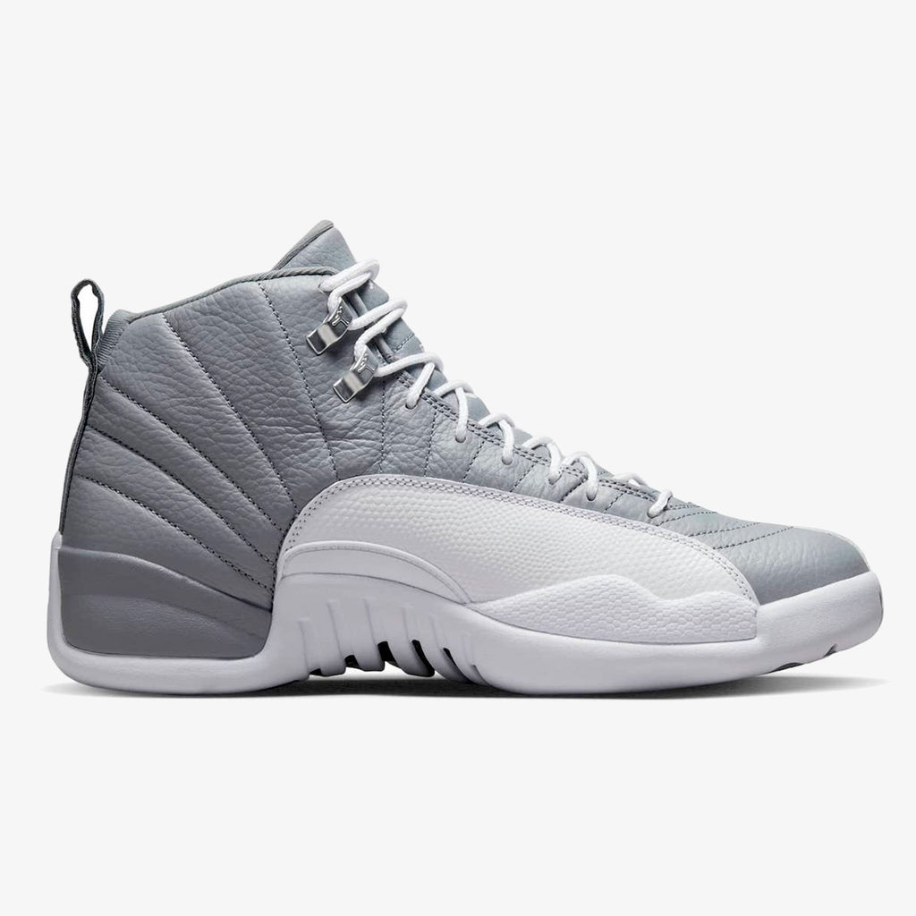 Air Jordan 12 Retro ‘Stealth’