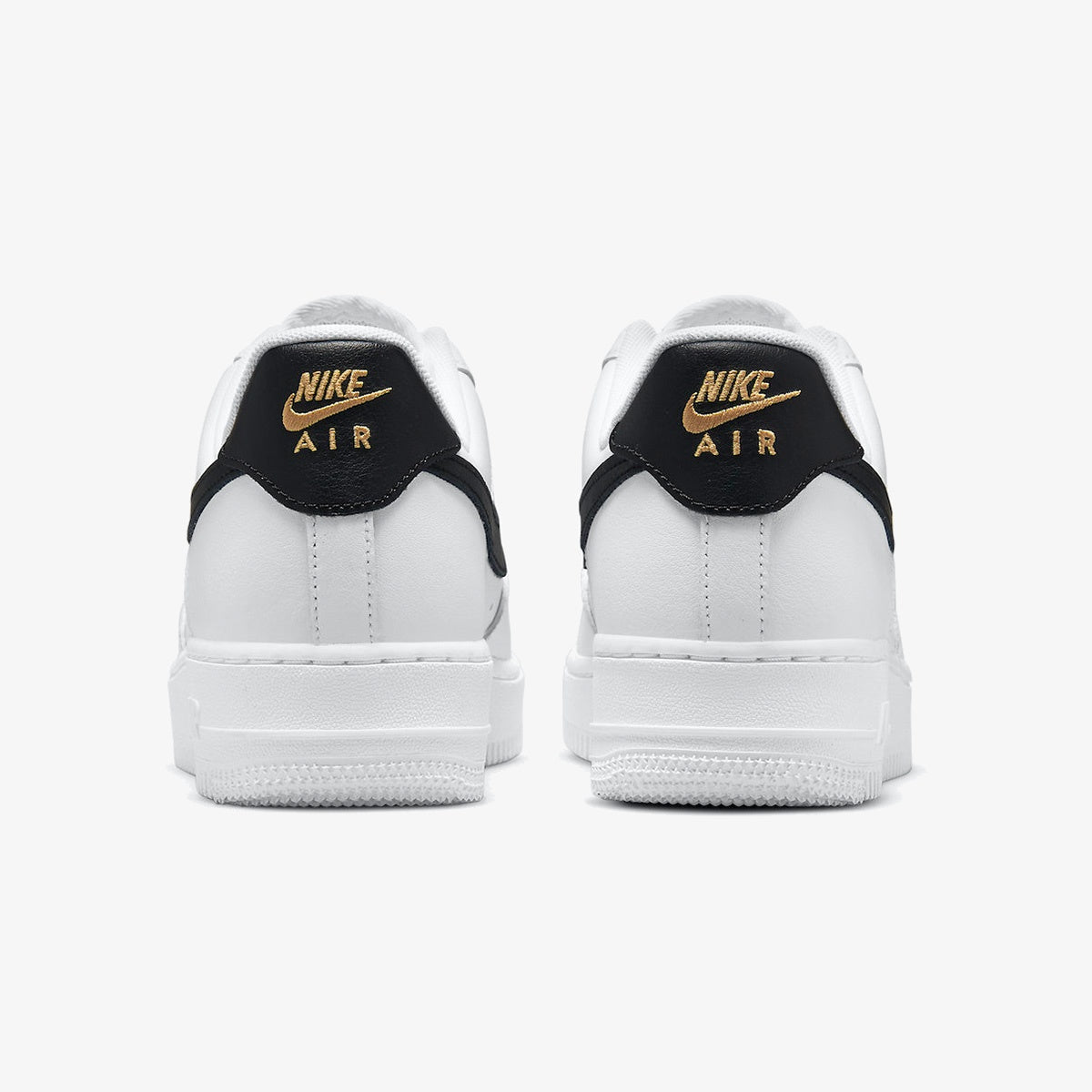 Wmns Nike Air Force 1 ’07 Essential ‘White Black’