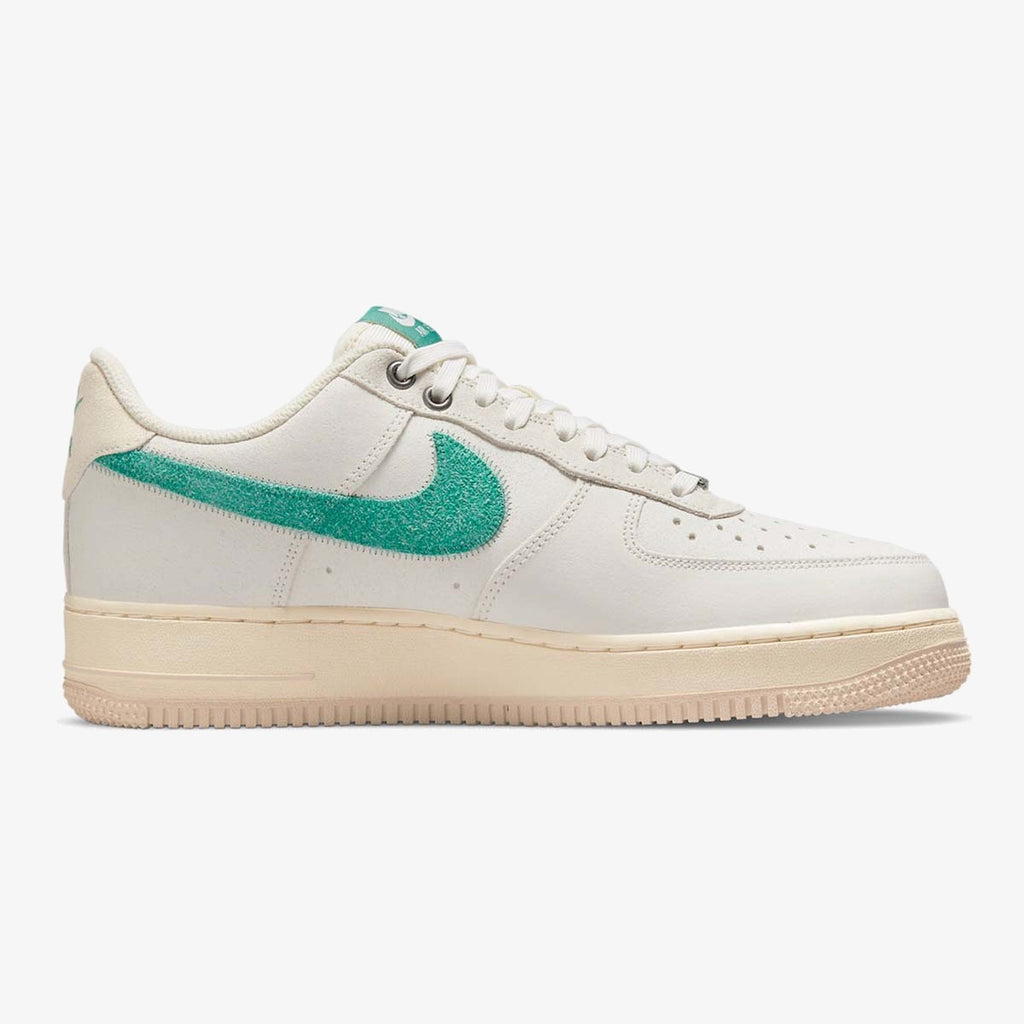 Nike Air Force 1 ’07 LV8 ‘Test of Time’