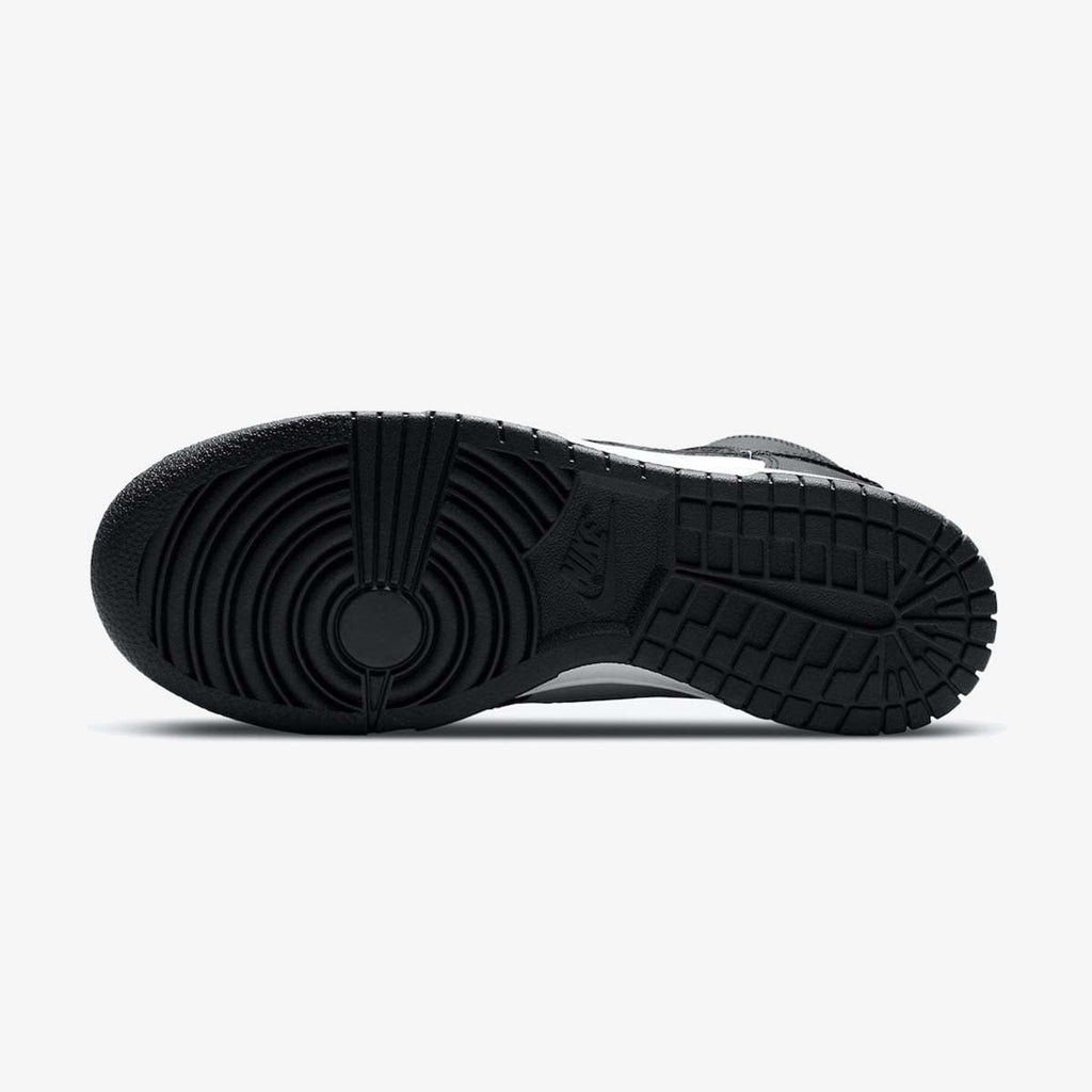 Wmns Nike Dunk High ‘Black White’