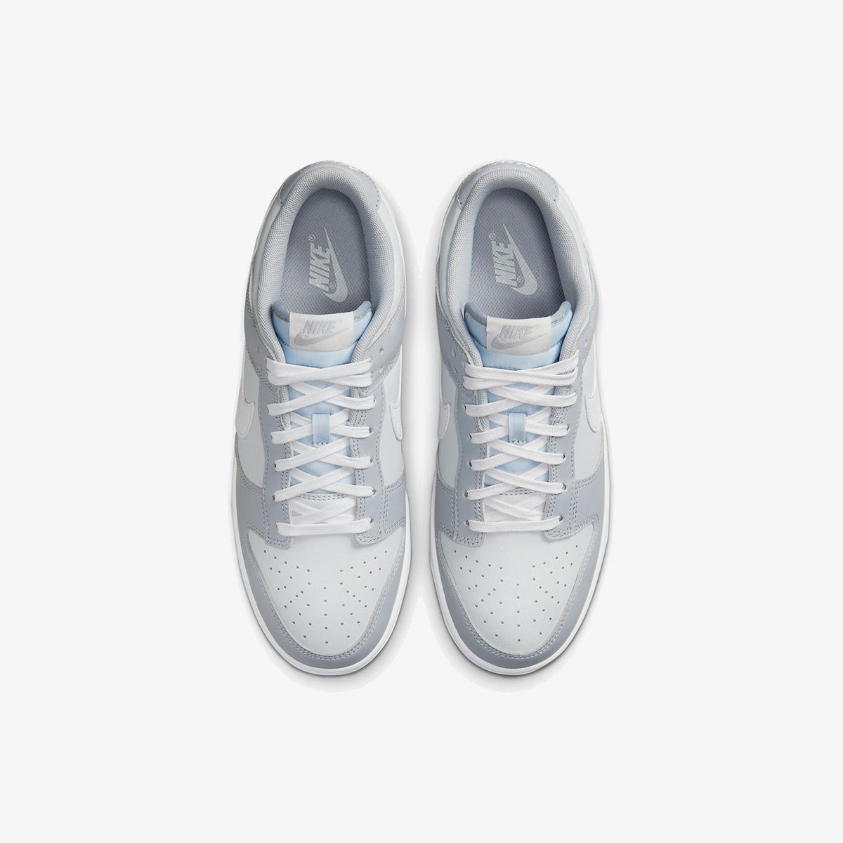 Nike Dunk Low ‘Pure Platinum’