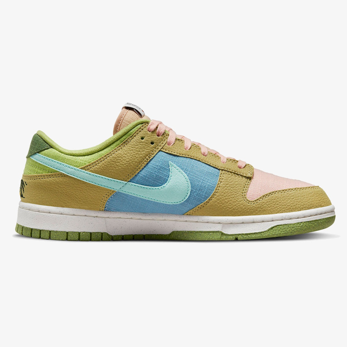 Nike Dunk Low ‘Sun Club – Arctic Orange Sanded Gold’