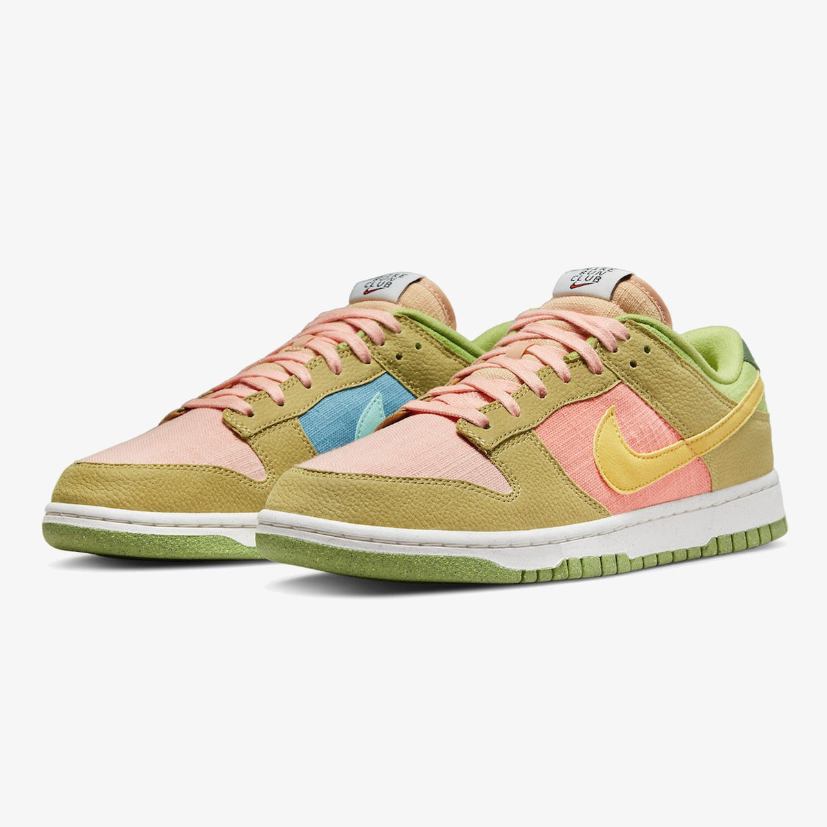 Nike Dunk Low ‘Sun Club – Arctic Orange Sanded Gold’