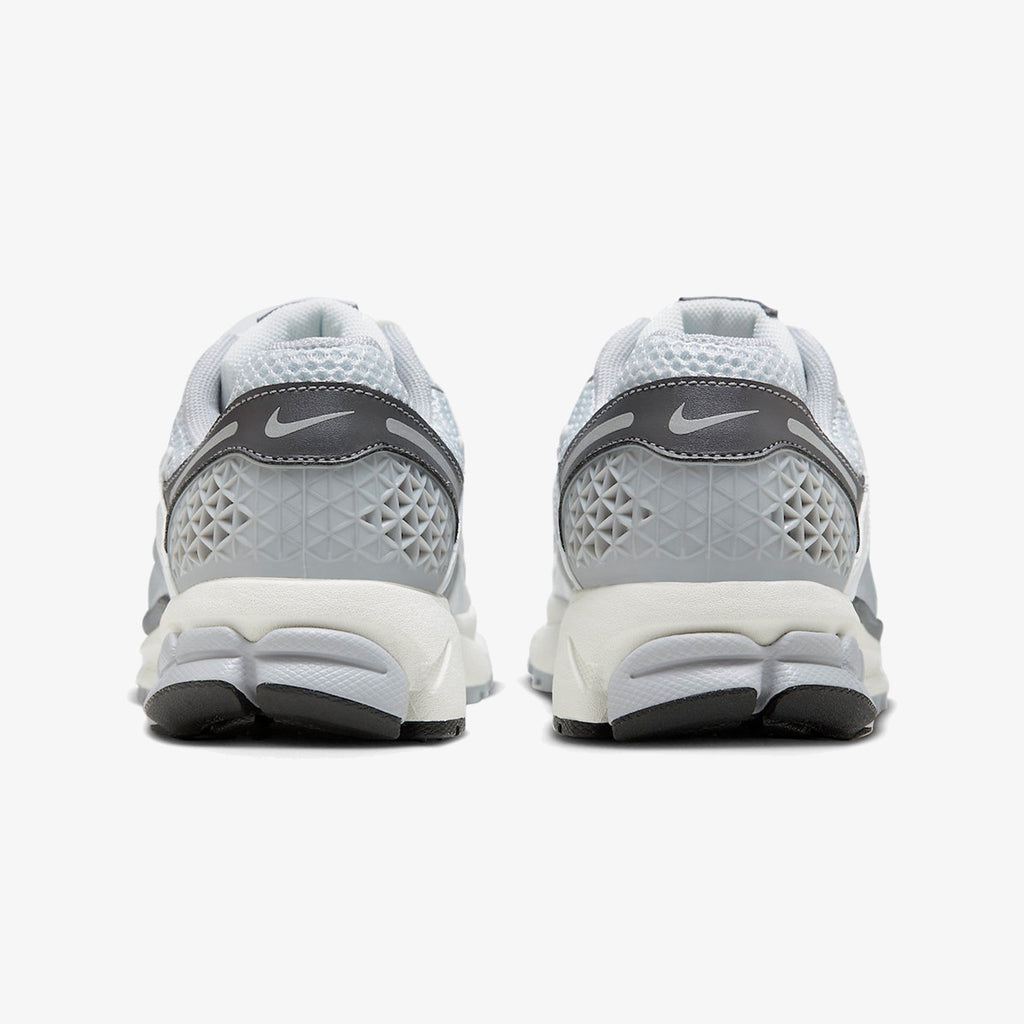 Wmns Nike Zoom Vomero 5 ‘Wolf Grey Cool Grey’