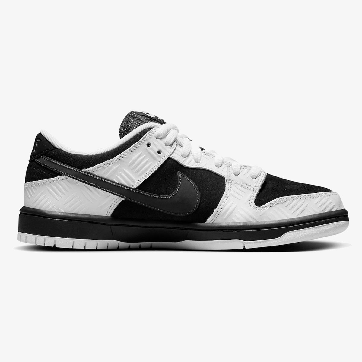 TIGHTBOOTH x Nike Dunk Low SB