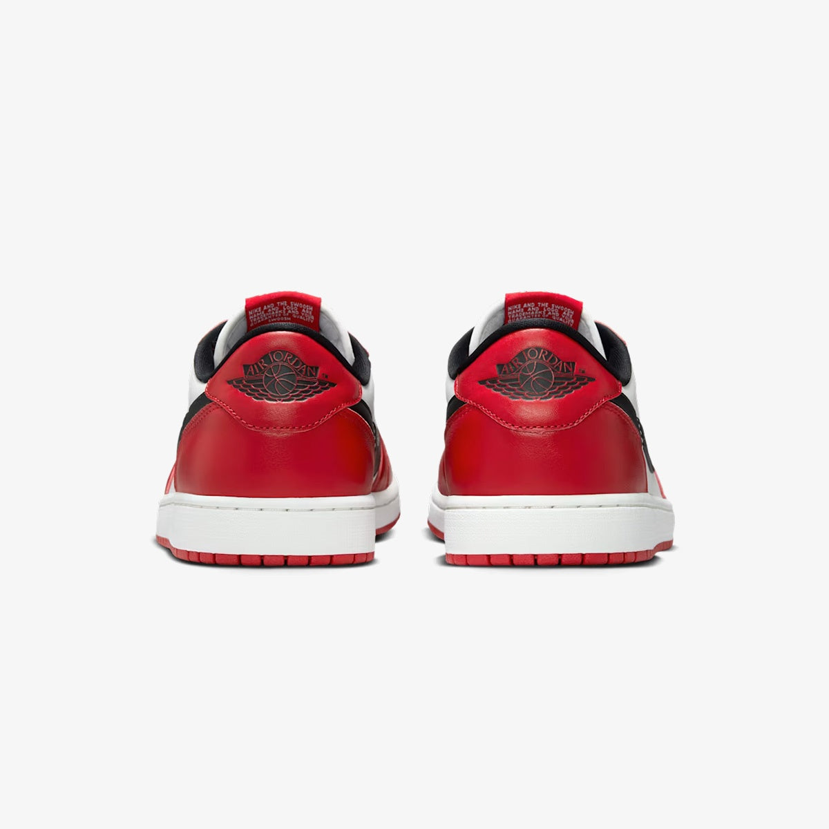 Air Jordan 1 Retro Low OG ‘Chicago’ 2025