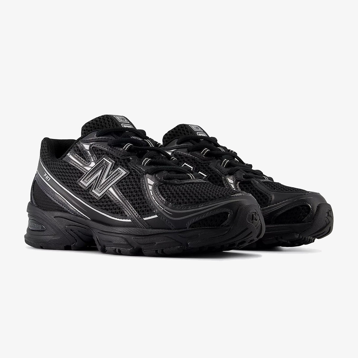 New Balance 740v2 ‘Black Silver Metallic’